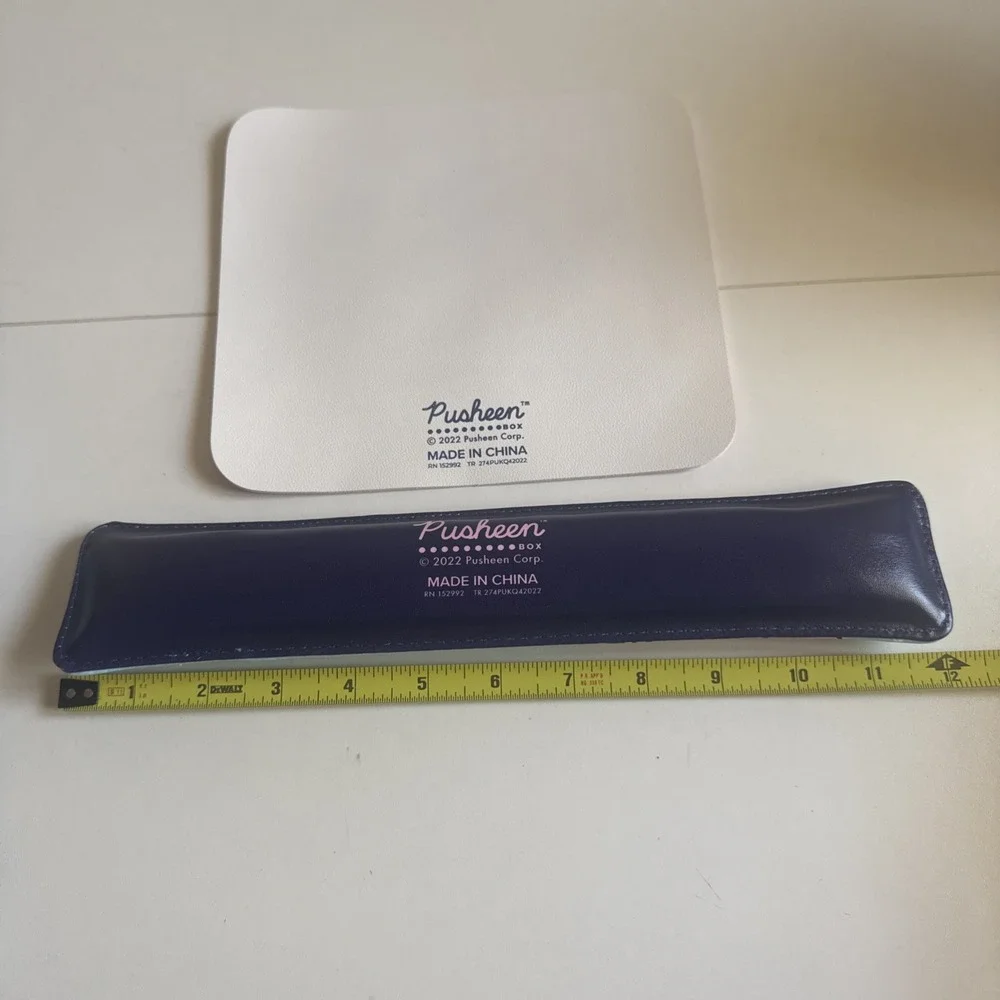 Gamer Pusheen I'm Busy Mouse Pad & Padded Wrist Rest Cat Box Exclusive GUC